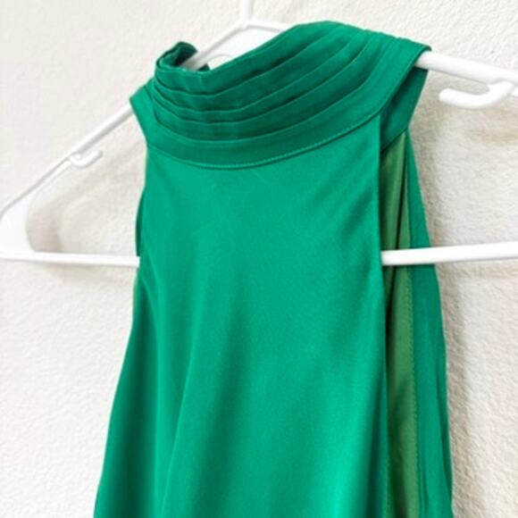 MESHKI Green Halter Backless Gown XL Pleated Neck Evening Dress Formal Maxi - Picture 2 of 11